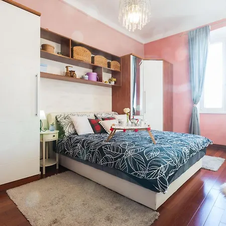 Charming In With Views Apartman *