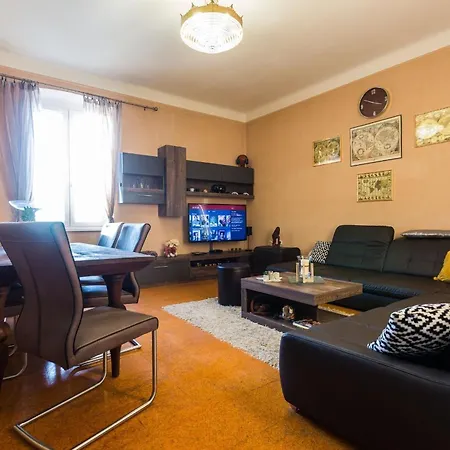 Charming In With Views Apartman Zadar