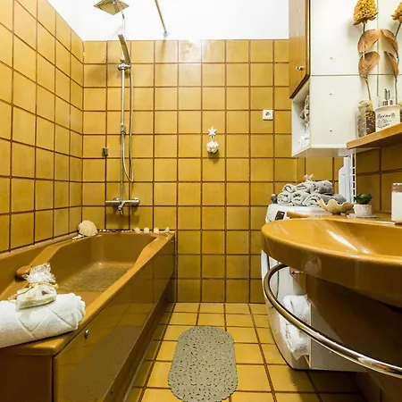 Apartman Charming In With Views Zadar